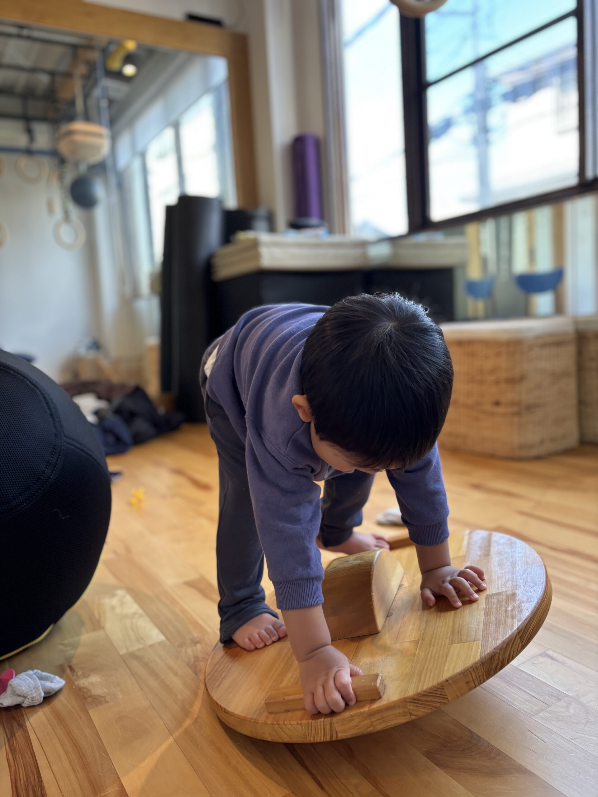 子どもの姿勢改善のバランス運動|京都オステオパシーセンターOQ